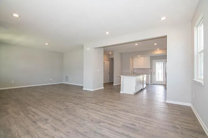 2606 Plano Dr — Photo 20
