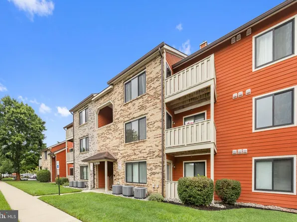 2810 Auburn Ct, Mount Laurel, NJ 08054