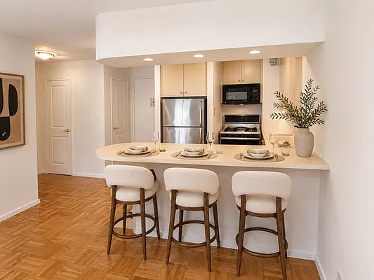 Kitchen, photo 1