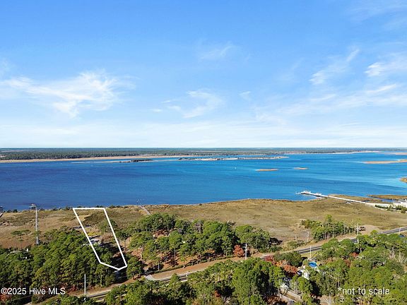 4th image of 8120 River Road