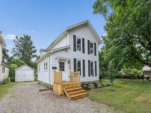 576 N 12th St, Newark, OH 43055