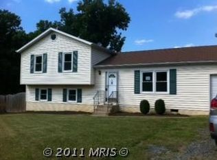 4 Fritters Ln, Stafford, VA 22556