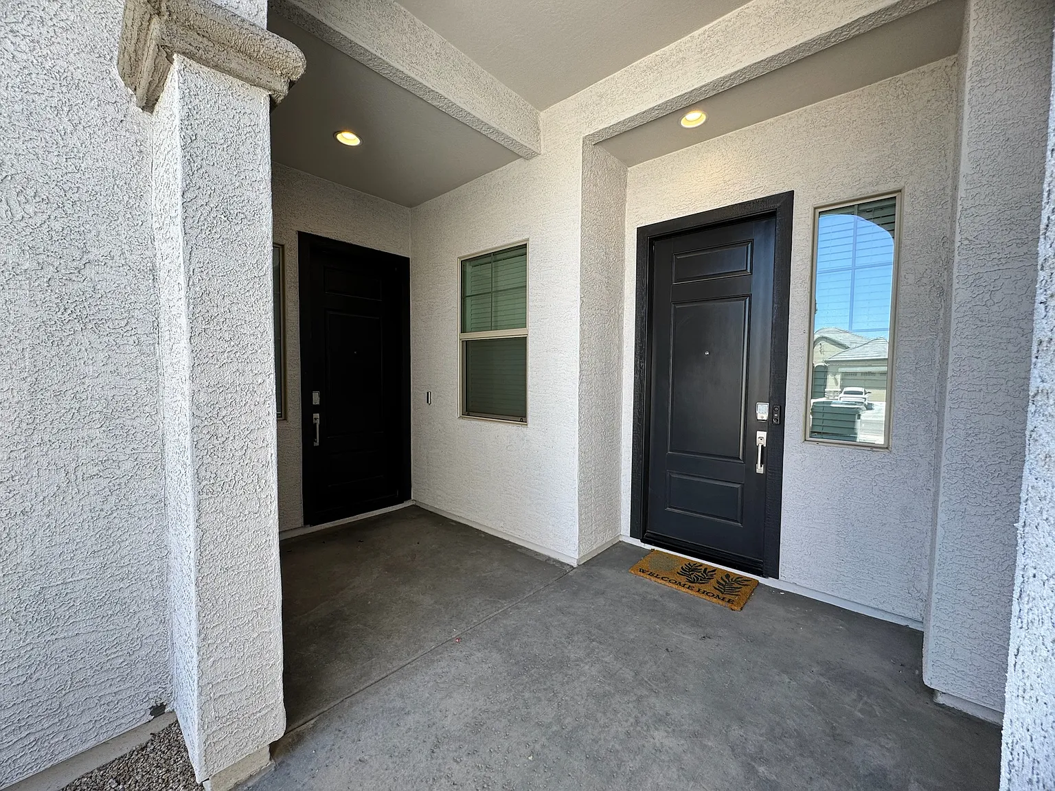 3 bed, 2300 sqft, $2,800 — Photo 2