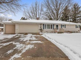 1237 Timothy Dr, Rockford, IL 61108