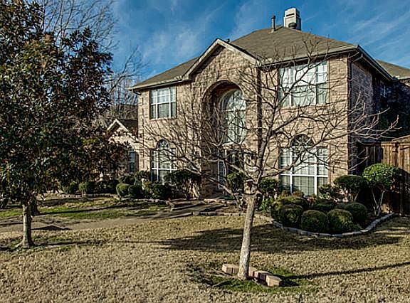 2nd image of 1025 Courtney Cir