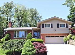 1148 Sunrise Dr, Pittsburgh, PA