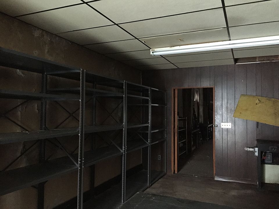 2nd image of 5856 Alba Highway