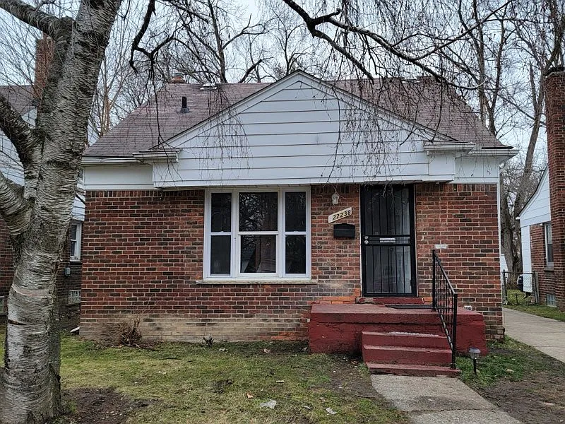 Building Photo - 22238 Pembroke Ave