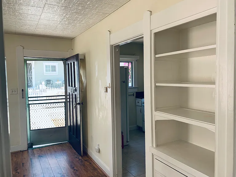 608 E Angeleno Ave — Photo 8