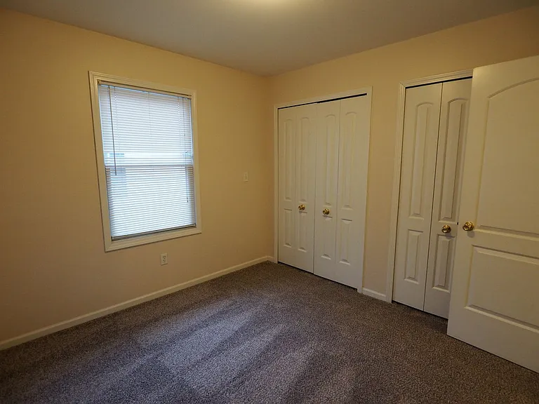 3029 Charing Cross Rd — Photo 15