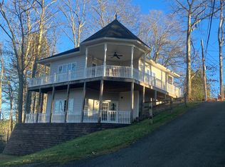 89 Lake View Ave, West Brookfield, MA 01585