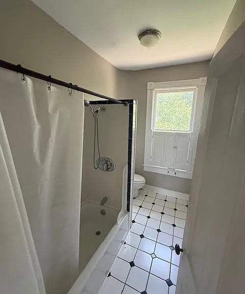 6408 Brook Ave #C — Photo 9