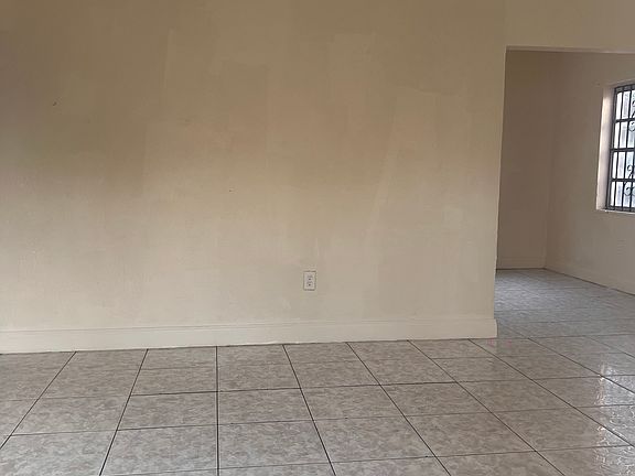 2nd image of 42 NE 70th St #1