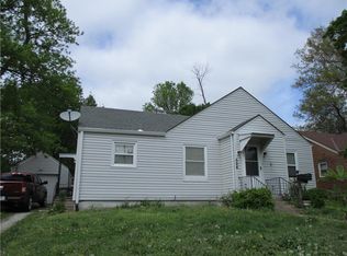 608 W Mechanic St, Harrisonville, MO 64701