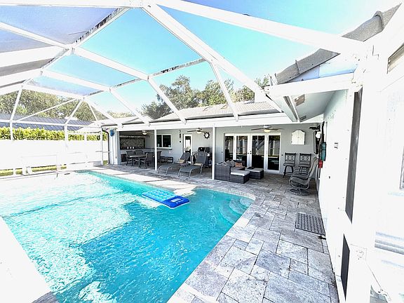 3rd image of 2665 NW 41st Street