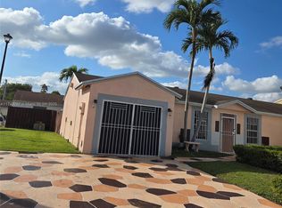 Country Lake Homes 2nd Ad, Hialeah, FL 33015