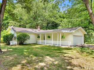 2821 Twelve Mile Rd NE, Rockford, MI 49341