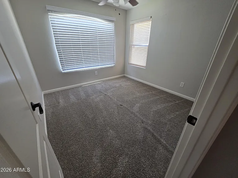 2442 E Nathan Way — Photo 36