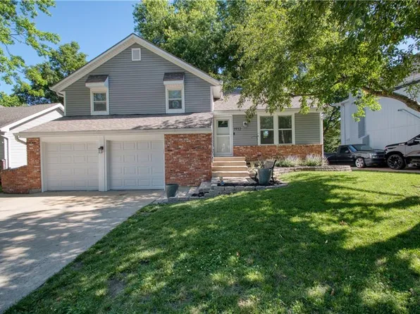 1912 E Mohawk Cir, Olathe, KS 66062