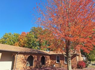 2266 Kaiser Rd, New Athens, IL 62264