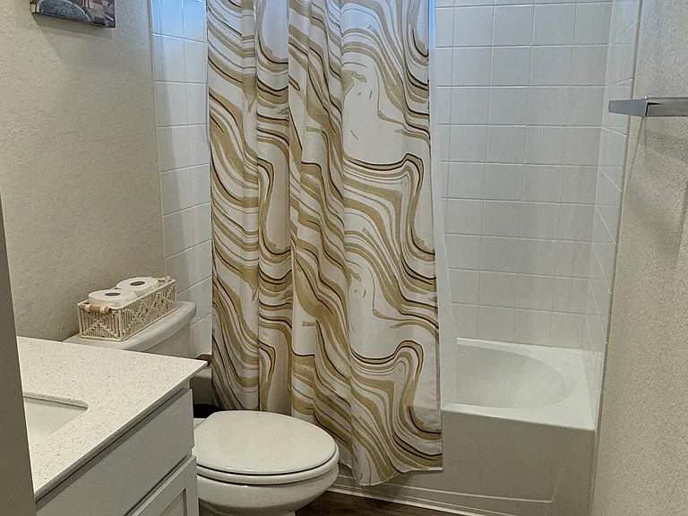 10921 Tildon Ave — Photo 13