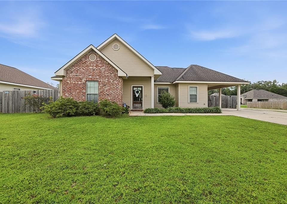 1st image of 48310 Fox Hollow Blvd
