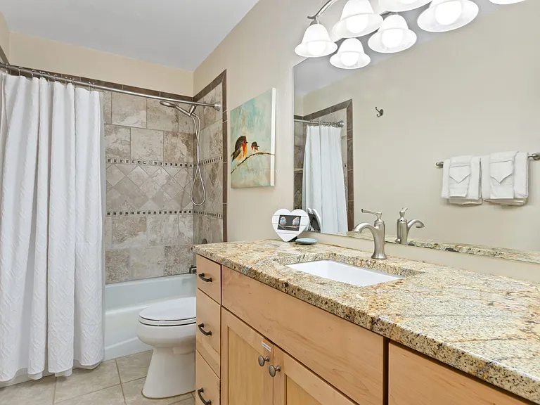 1916 Winterberry Way — Photo 26