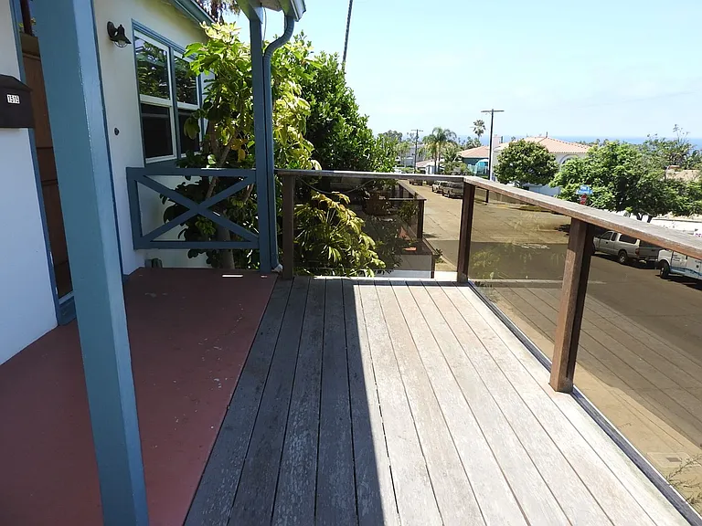 1515 Froude St — Photo 4