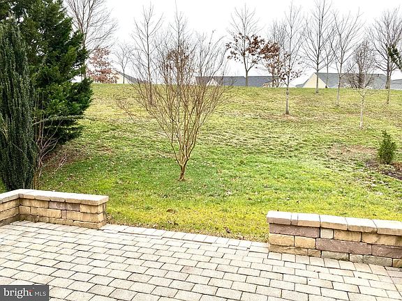 4th image of 17394 Four Seasons Dr