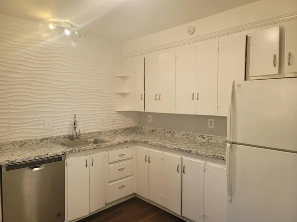 2079 Richmond Hwy, Stafford, VA 22554