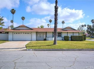 6037 Koa Dr, Rialto, CA 92377