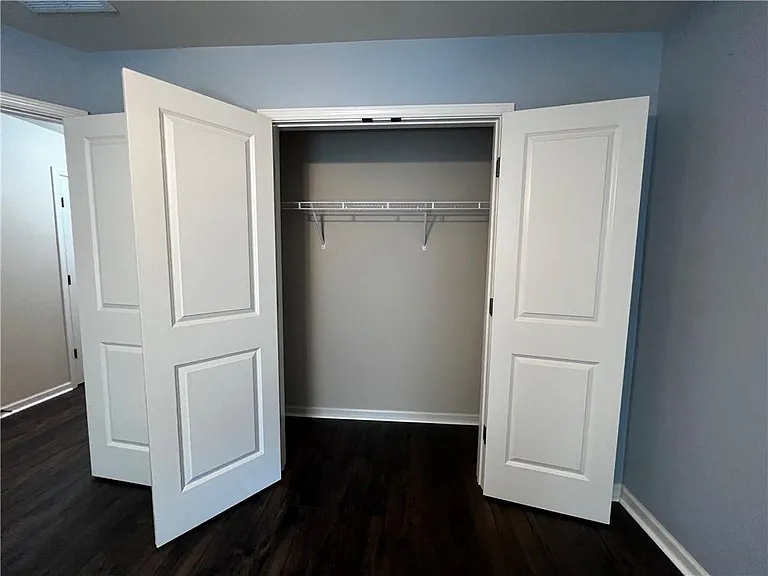 750 Village Field Ct — Photo 18