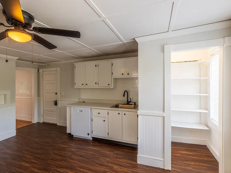 22 Forest Avenue Ct #3N — Photo 4