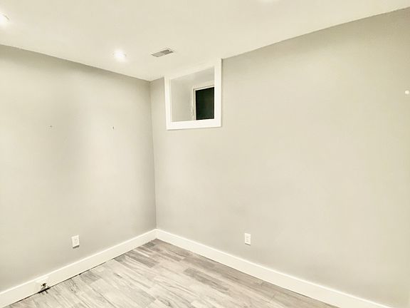 4th image of 50 Pape Ave Unit 1