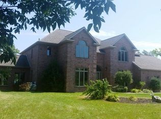 17809 Lakeshore Rd, Two Rivers, WI 54241