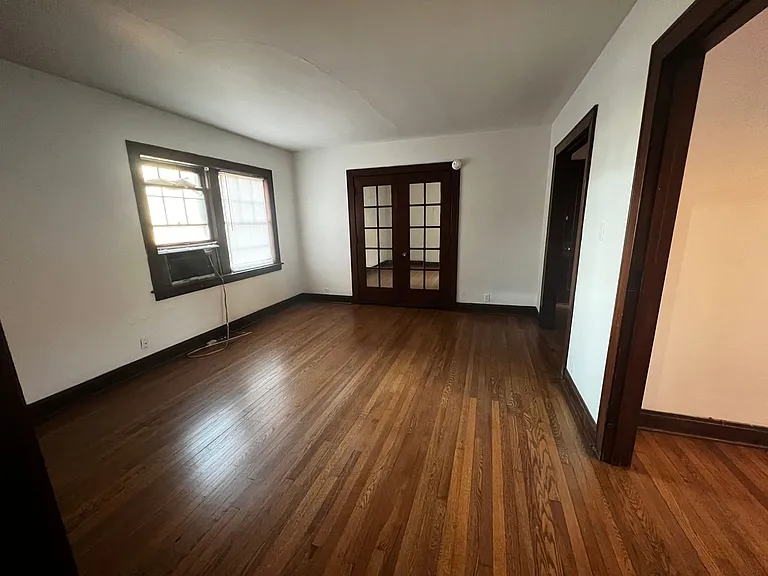 O - Oakland Court — Photo 9