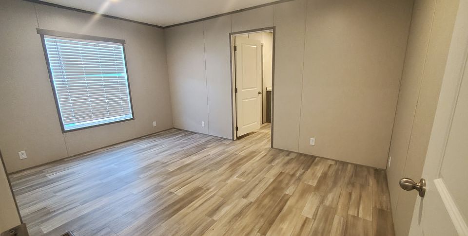 1st image of 198 Sun Terrace St #198
