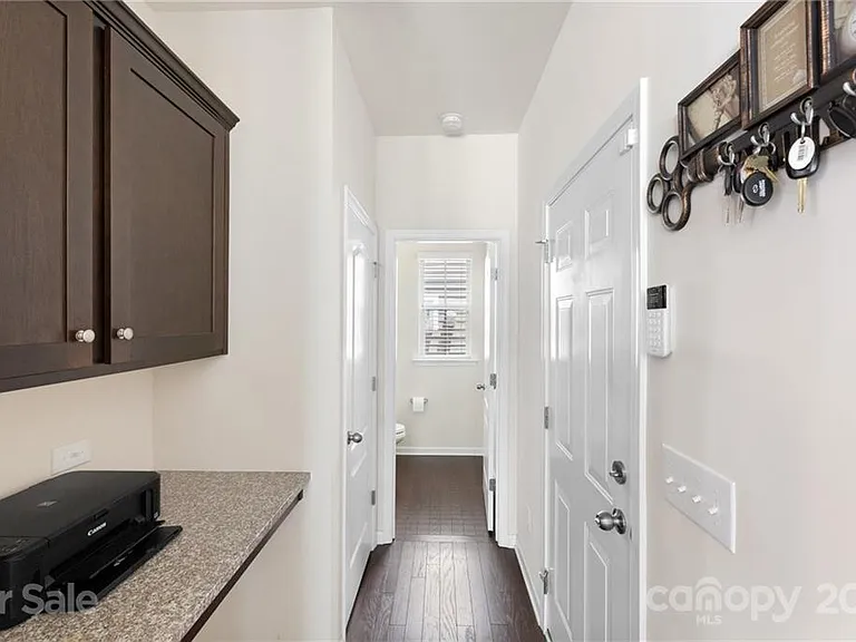4020 Whittier Ln — Photo 25