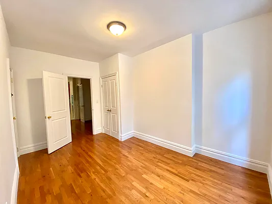 Rented by Corcoran | media 27