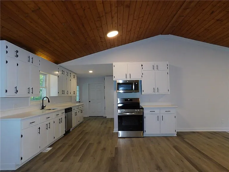 183 Laurel Heights Dr — Photo 9