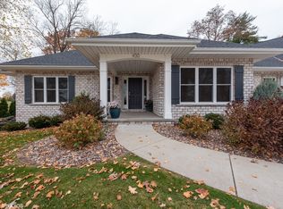 430 Terrace Lake Ct, Green Bay, WI 54311