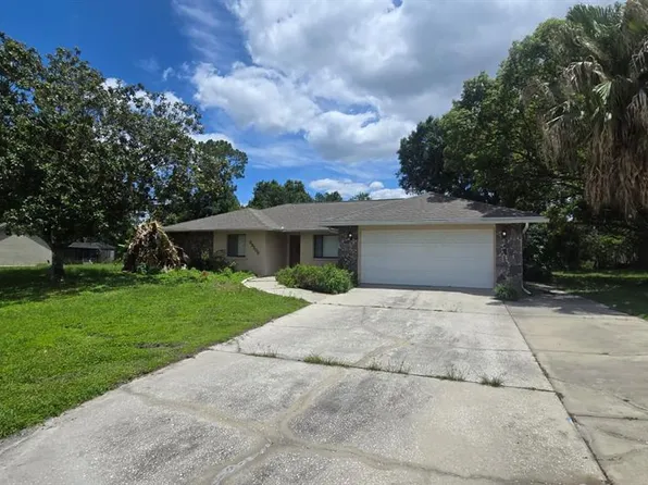 35208 Dolphin Lake Dr, Zephyrhills, FL 33541