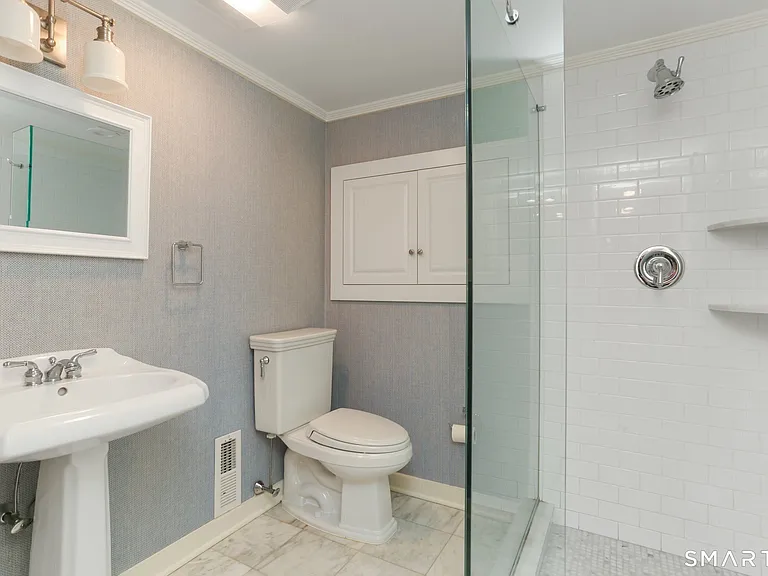 890 Silvermine Rd — Photo 25