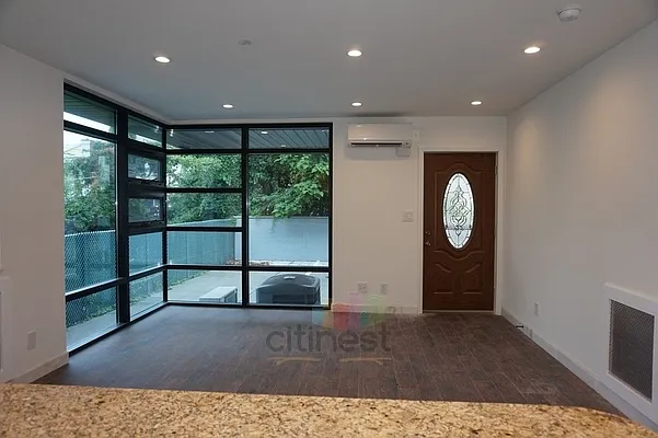 Rented by Citi Nest Group LLC | media 41