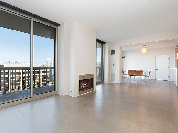 4th image of 222 N Columbus Dr APT 4702