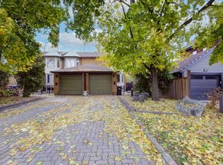 51 John St, Brampton, ON L6W 1Z2