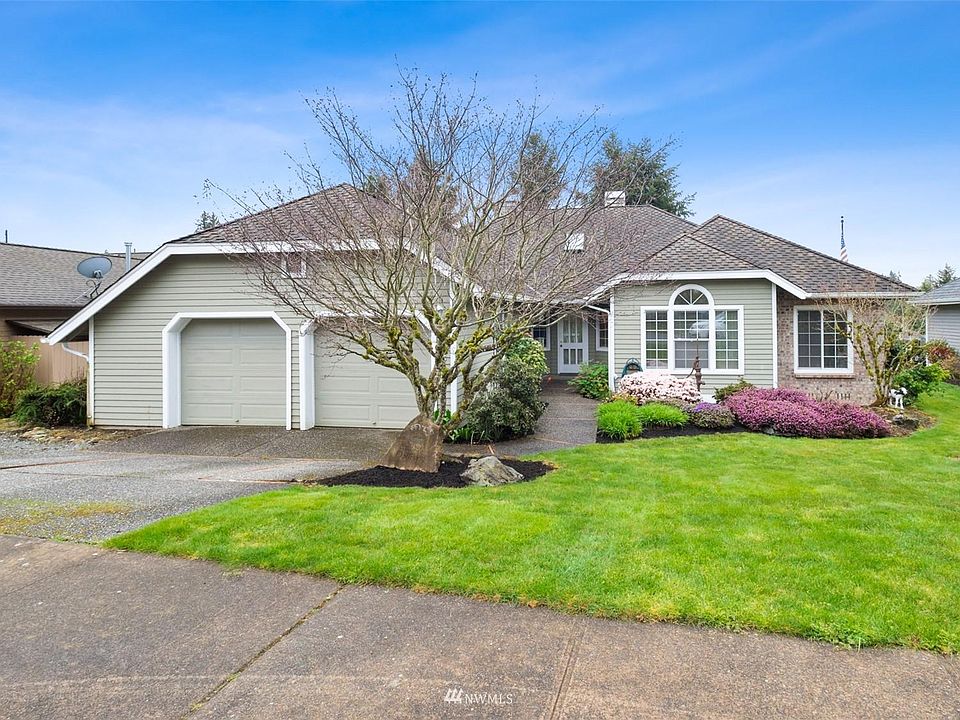 1st image of 25327 Lake Wilderness Country Club Dr SE #C