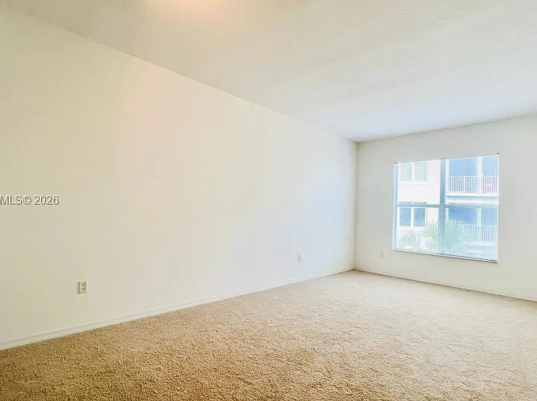 1209 Main St #315 — Photo 3