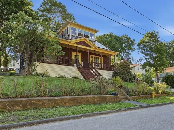 76 Grant St, Gardner, MA 01440
