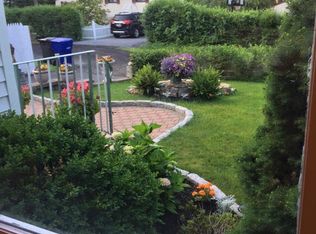 6 Poplar Trl, Danbury, CT 06811